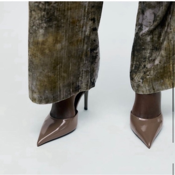 Zara Taupe Pointed Toe High Heel Court Shoes - Picture 10 of 10